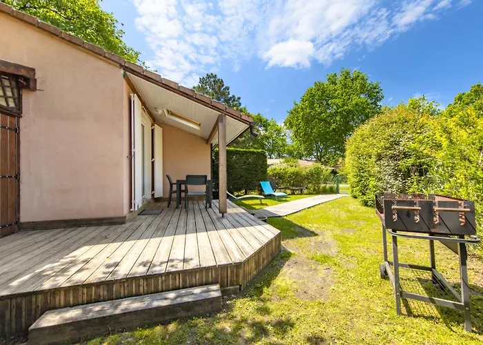 Dans Résidence Piétonne * Hourtin